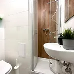 Mmrent Flora Проживание в семье